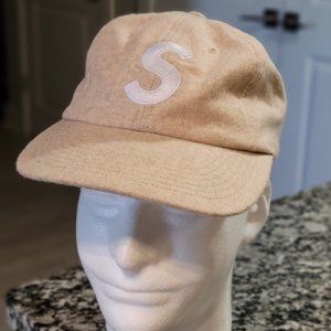 Supreme Hat
